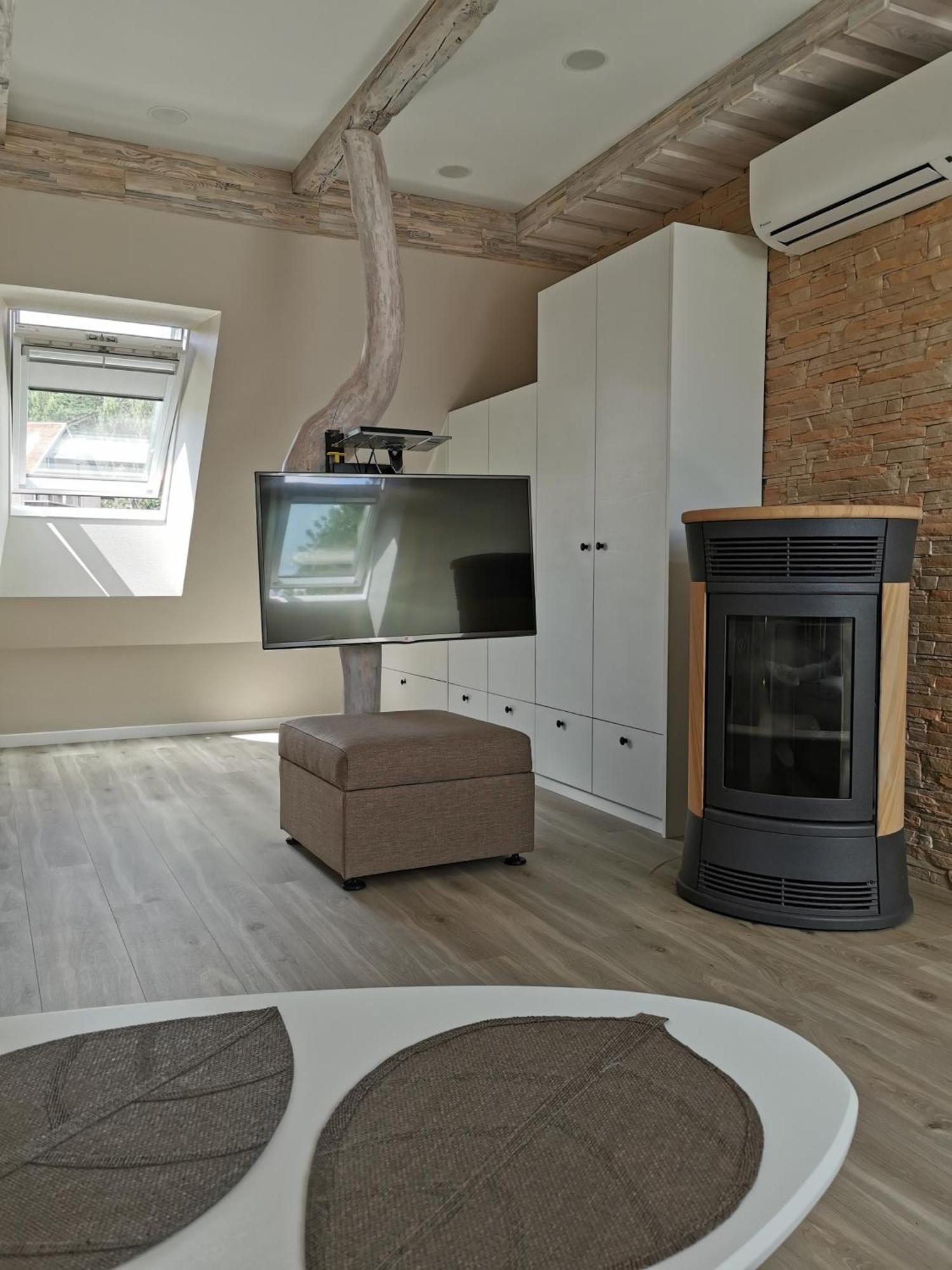 Neringarent Apartamentai Juodkrantė エクステリア 写真